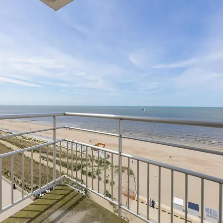 With Frontal Sea View, Cleaning Included *